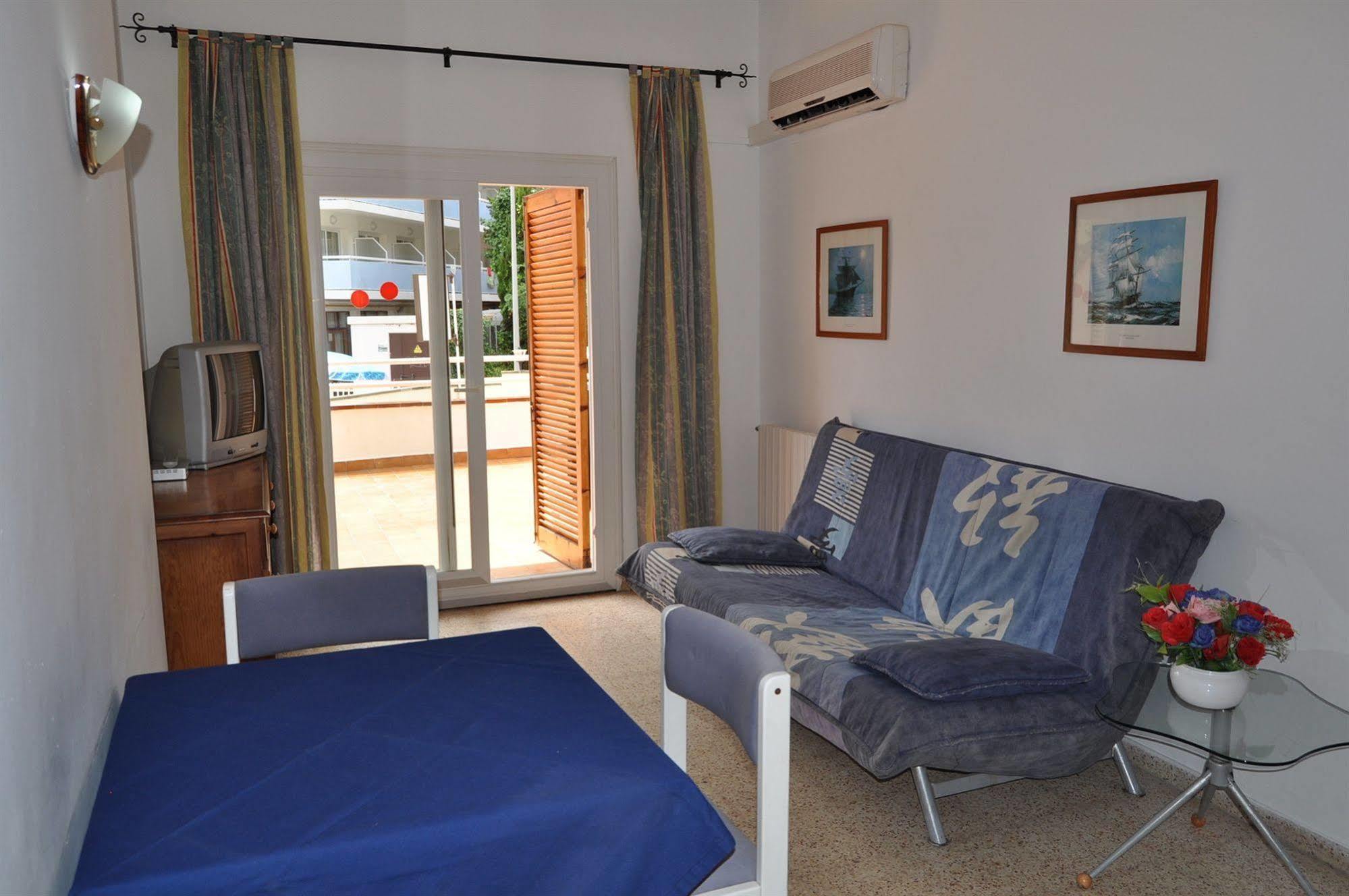 Apartamentos Eva Costa Brava Exteriör bild