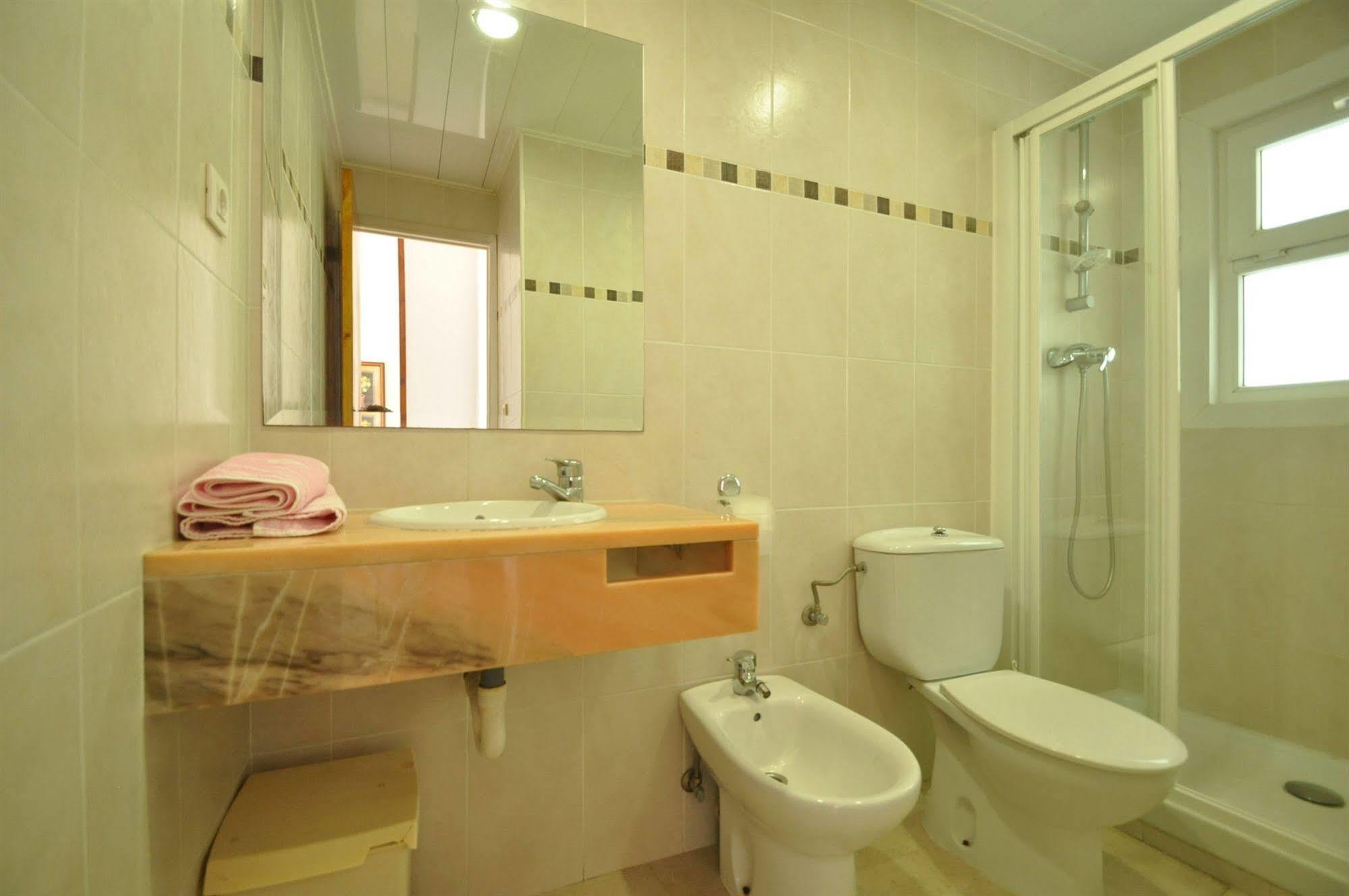 Apartamentos Eva Costa Brava Exteriör bild